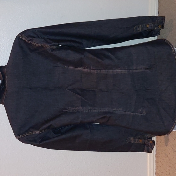 Brand New Button Down Long Sleeve Shirt - Picture 3 of 9